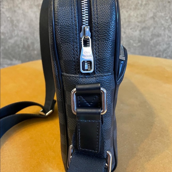 Authentic Louis Vuitton Crossbody - Picture 5 of 16